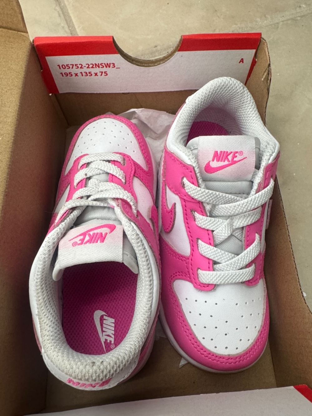 Nike Kids White and Pink Low-Top Sneakers